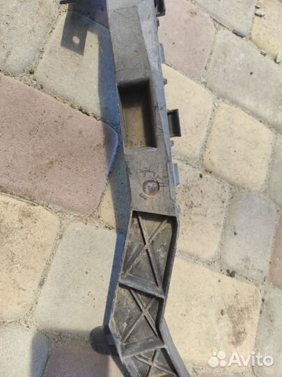 Крепление бампера Opel Meriva b