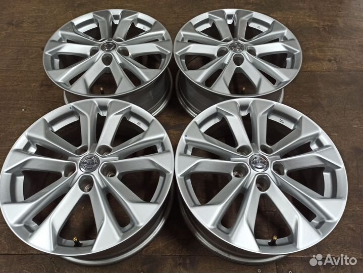 Диски 17 5х114,3 ET45 оригинал Ниссан из Японии