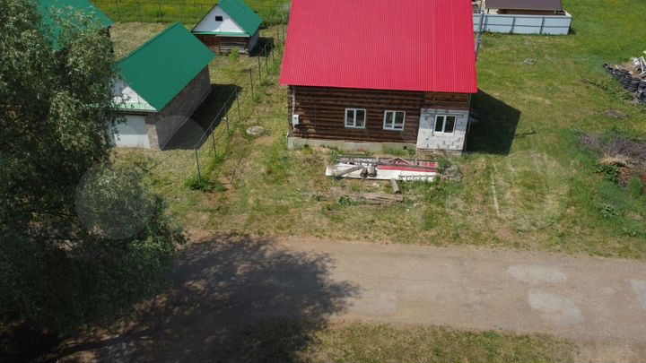 Коттедж 160 м² на участке 10 сот.