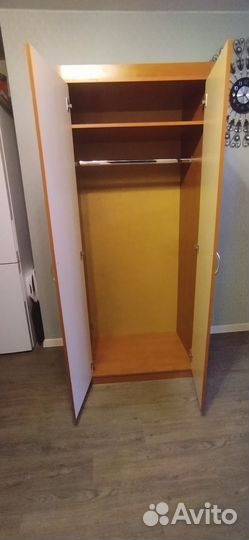 Шкаф плательный