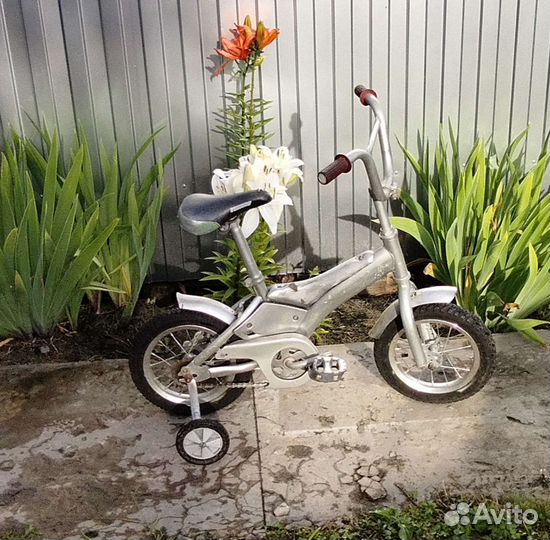 Детский велосипед 4 колёсный