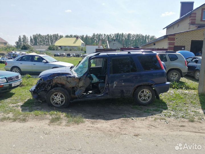 Honda CR-V 2000 2.0 МКПП по частям