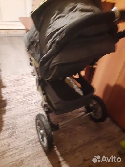 Прогулочная коляска зима/лето