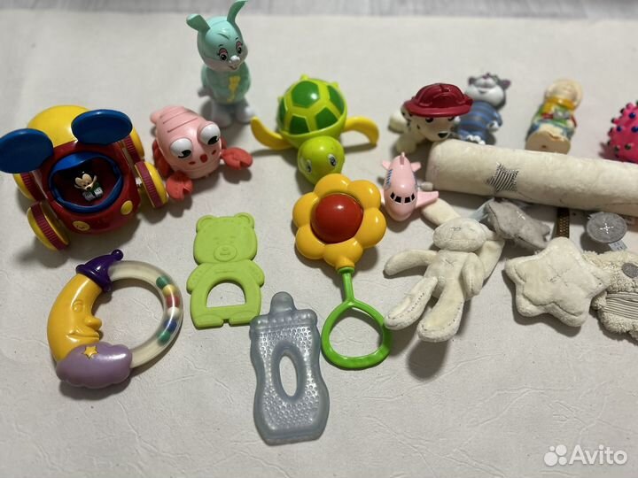 Грызунки,погремушки,игрушки для малышей