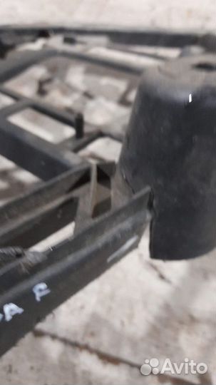 Кронштейн бампера задний правый Mercedes Gl Gls