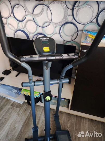 Эллиптический тренажер torneo