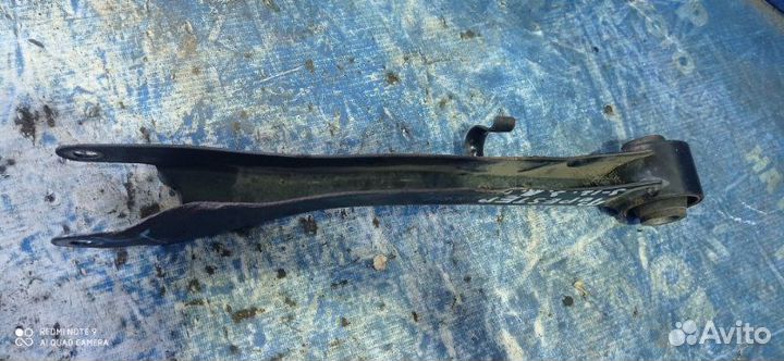 Задний правый поперечный рычаг Subaru Forester S12