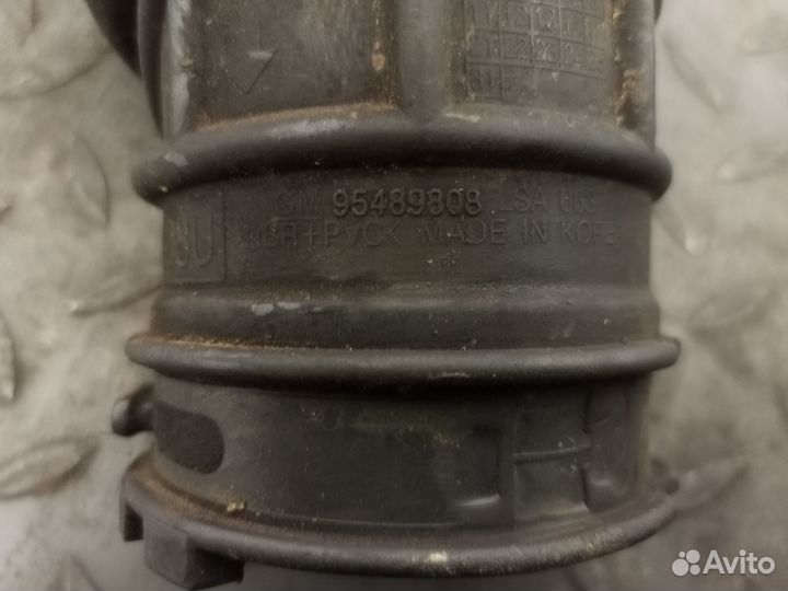 Патрубок воздушного фильтра Chevrolet Aveo T300