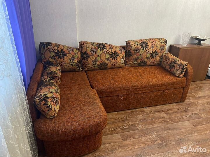 Угловой диван бу