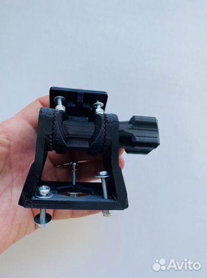 Крепление на панель для навигатора Garmin Montana