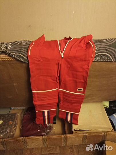 Комбинезон для горных лыж