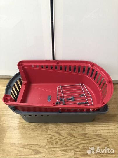 Переноска для кошек и маленьких собак