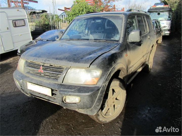 Разбор на запчасти Mitsubishi Pajero / Montero