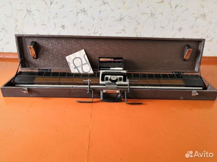 Вязальная машина Нева-2