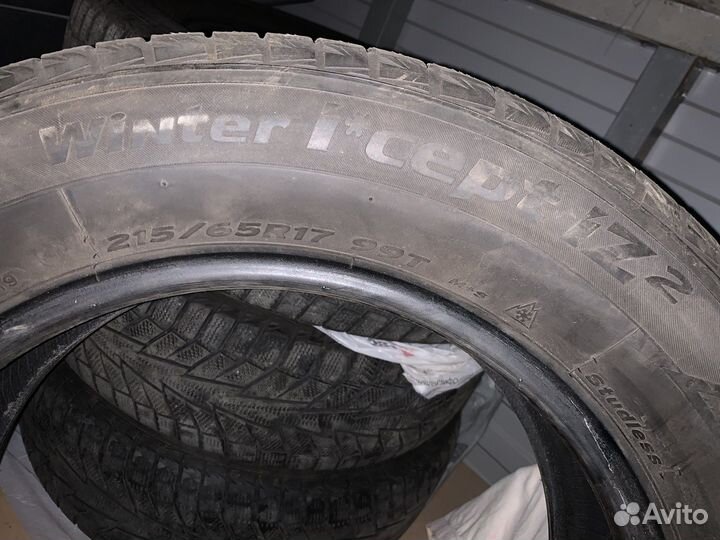 Hankook Winter I'Cept IZ2 215/65 R17