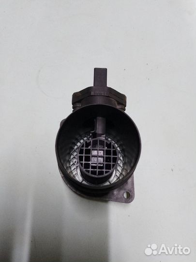 Датчик массового расхода воздуха передний