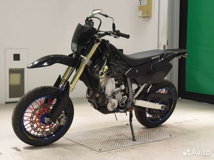 Suzuki DRZ-400SM