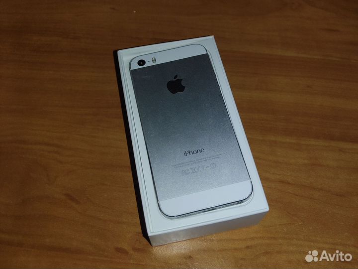 iPhone 5S, 16 ГБ