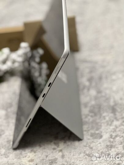 Microsoft surface pro 9 i5 256GB