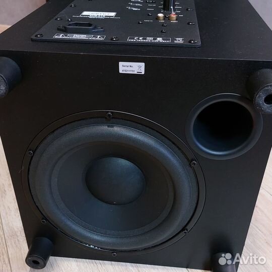 Активный сабвуфер jamo SUB 210