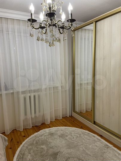 4-к. квартира, 90 м², 1/9 эт.