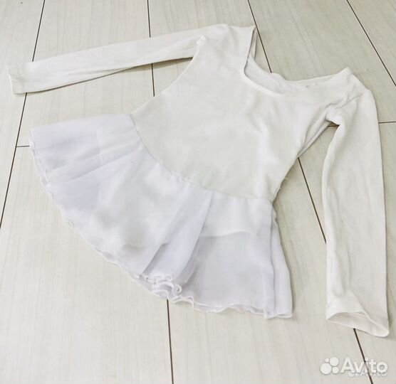 Купальник для гимнастики белый 110