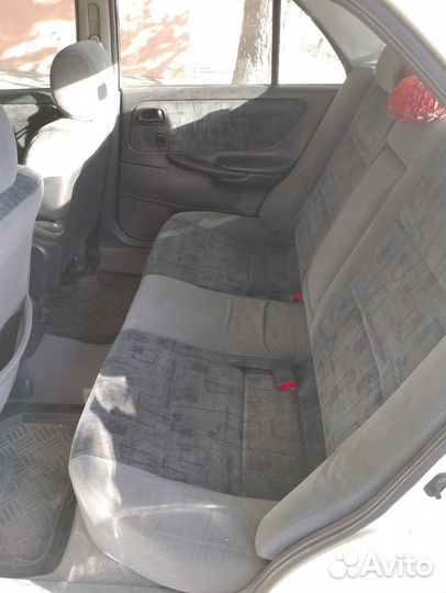 Mazda 626 2 МТ, 1998, 375 000 км