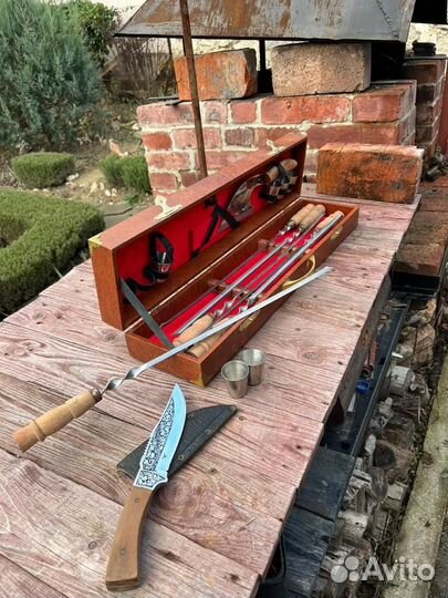 Подарочный набор для пикника в чемодане