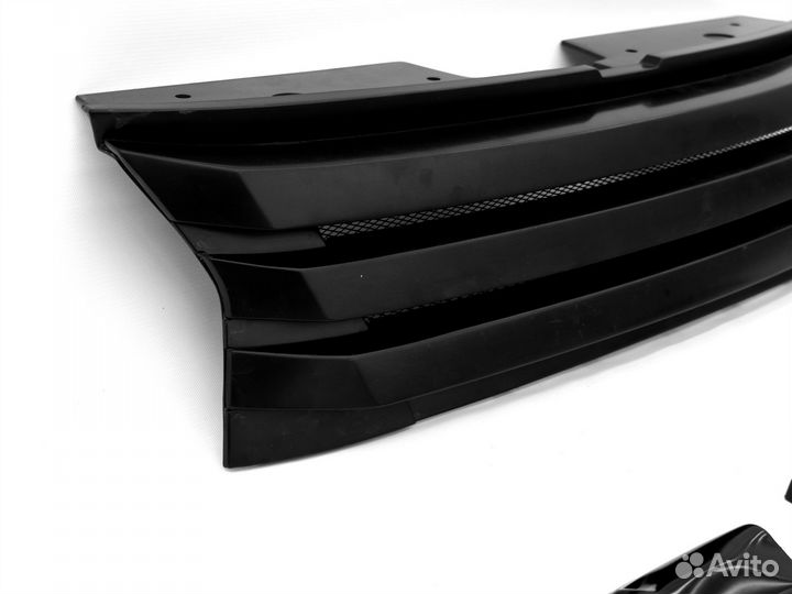 Решетка радиатора для автомобиля Renault Duster