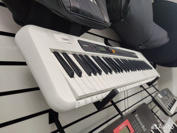 Yamaha PSR-E273 Синтезатор