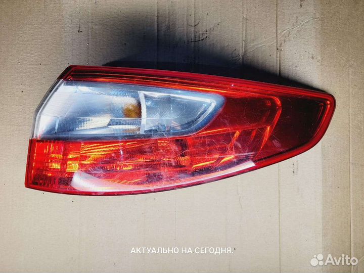 Фонарь задний правый fluence