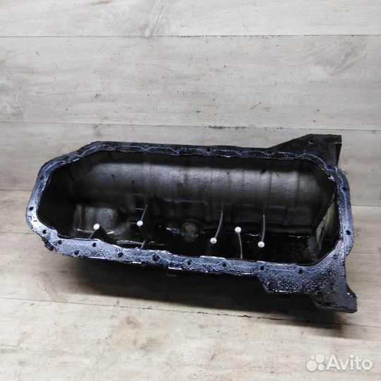 Поддон двигателя Volkswagen Transporter t4 2.5 TDI