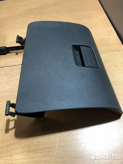 Бардачок Ford Focus