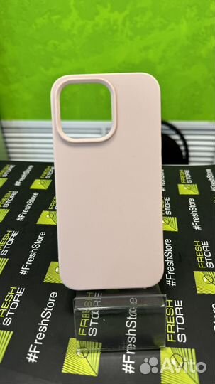 Чехол на iPhone 13 pro бежевый