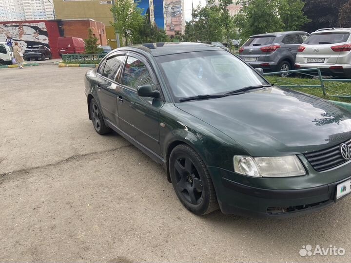 Volkswagen Passat 2.3 МТ, 1998, 313 000 км