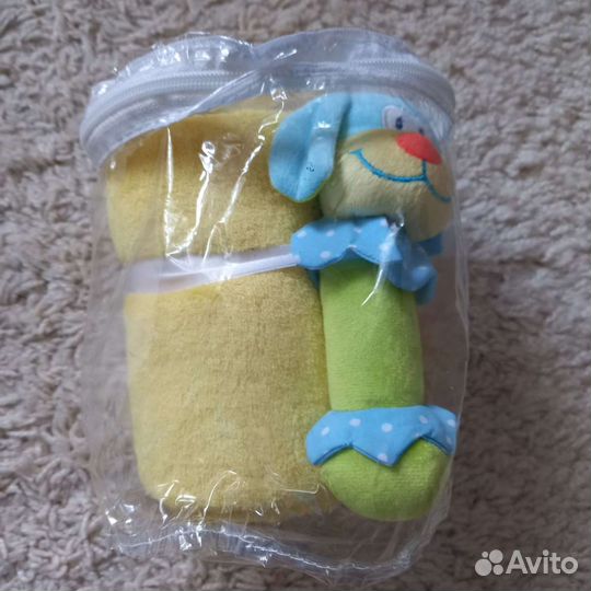 Игрушка-плед для новорожденого