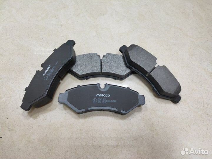 Тормозные колодки заднее Mercedes-Benz Sprinter