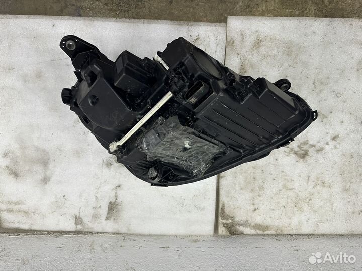 Фара передняя левая Мерседес E W 213 2019г