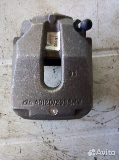 Суппорт задний правый Bmw 5-Series E39 M47D20 1995