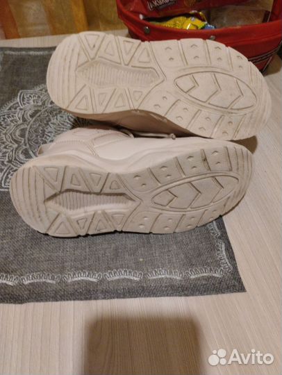 Кроссовки детские