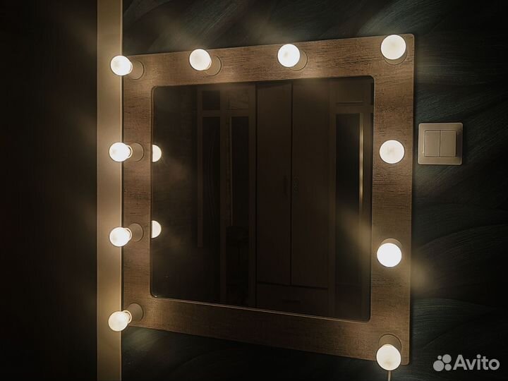 Зеркало гримерное 68 см