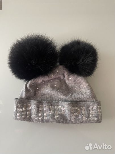 Шапка и двое кросовок девочка б/у