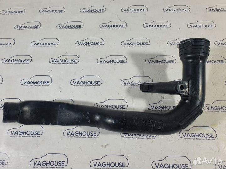 Патрубок интеркулера Volkswagen Passat B5 3B3 2.0