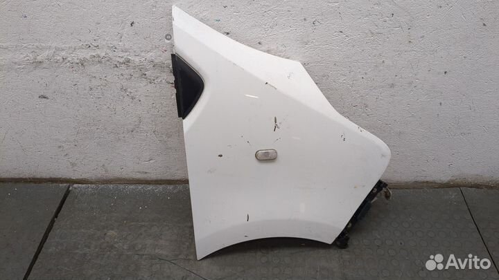 Крыло Opel Vivaro, 2016