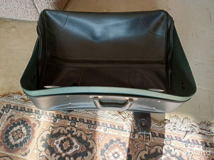 Чемодан большой бу