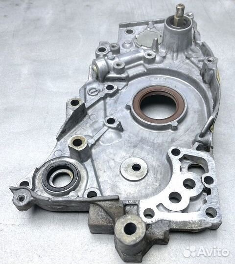 Мицубиси Спэйс Гир Масляный насос