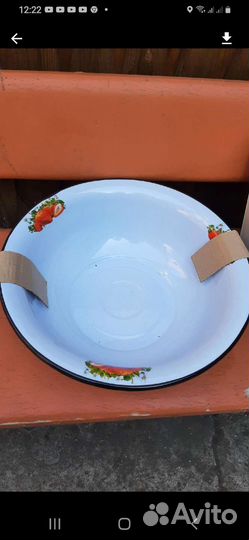 Эмалированные тазики и оцинкованые ведра