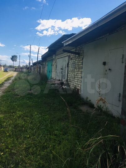 Гараж, > 30 м²