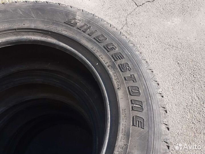 Bridgestone Blizzak DM-V3 215/65 R16