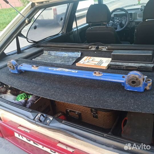 Поперечина с кронштейнами растяжек ваз 2108